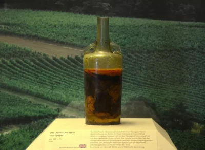 Antik Roma mezarında 2 bin yıllık şarap bulundu